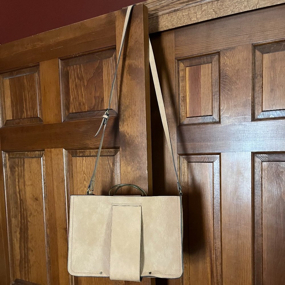 NWOT Universal Thread Crossbody Purse